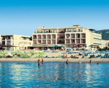 Pohled na hotel Golden Beach u pobřeží