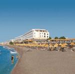 Krétský hotel Petra Mare u moře