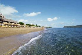 Hotel Galini Beach & Eden v Agia Marině - pobřeží s pláží