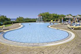 Krétský hotel Aquis Zorbas Village s bazénem