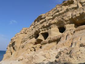 Matala - jeskyně nad pláží