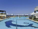 Pohled na krétský hotel Galini Sea View s bazénem